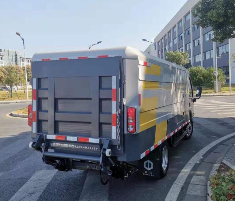 汽車尾闆(pan)維修方法