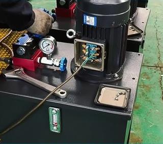 國(guo)立液壓，重(zhòng)注安全生(shēng)産意識，用(yòng)心生産